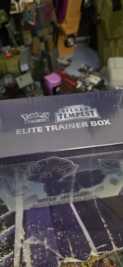 Pokemon Sword & Shield Silver Tempest Elite Trainer Box Booster Alolan Vulpix - Image 2