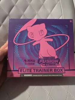 Nintendo Pokemon TCG: Sword & Shield Fusion Strike Elite Trainer Box 820650809330 - Image 1