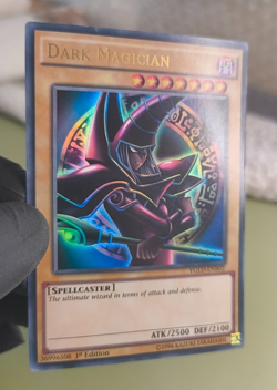 Dark Magician Ygld-Enb02 Ultra Rare 1st Edition LP - Image 1