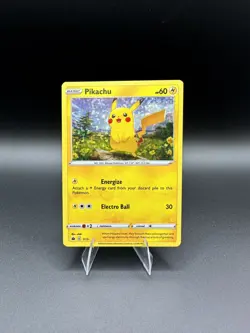Pokemon: Pikachu 7/15 Holofoil McDonald's Promos 2022 007/015 LP - Image 1