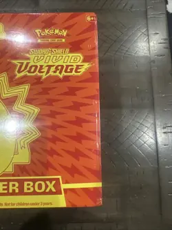 Pokemon TCG: Sword & Shield Vivid Voltage Elite Trainer Box (ETB) - Image 3