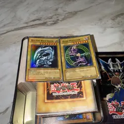 Yugioh 2002 Lord of D Collectors Tin With cards with BLUE EYES+DARK MAGICIAN - Image 2