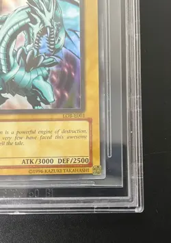 Yu-Gi-Oh! TCG Legend of Blue Eyes White Dragon UR LOB-E001 1st Edition BGS 9 - Image 2