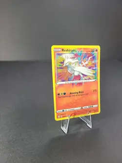 Reshiram 017/072 Reshiram Shining Fates Amazing Rare 2021 Pokemon TCG NM - Image 3