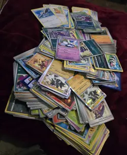 Pokemon Cards Lot - Image 1