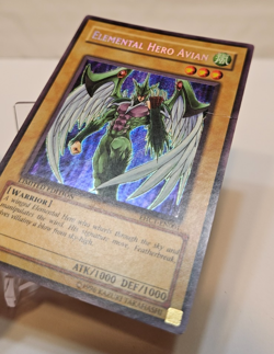 Elemental Hero Avian EHC1-EN001 Secret Rare Limited Edition Promo Yugioh 1983 - Image 2
