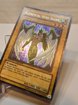 Elemental Hero Avian EHC1-EN001 Secret Rare Limited Edition Promo Yugioh 1983 - Image 3