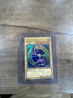 Spanish Dark Magician SDY-006 Starter Deck: Yugi-1st Edition 1st Edition - Image 1