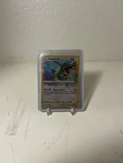 Pokemon TCG Rayquaza Amazing Rare 138/185 Vivid Voltage Mint - Image 1