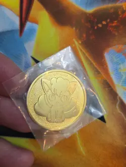 Pokemon Vulpix / Alolan Gold Metal Coin Rokon's Crystal Season Box Japanese - Image 2