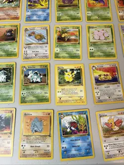Lot of 64 Pokemon Jungle & Fossil WOTC Common/ Uncommon Complete Sets - Image 5