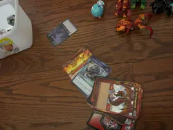 Bakugan TCG Titan Dragonoid, Block Growth, Hurricane Slash Cards & Accessories - Image 2