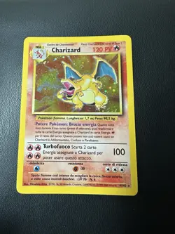 Charizard 4/102 HOLO Base Set 1995 Ita Pokemon Card - Image 1