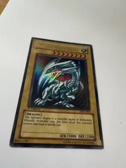 Yugioh - Blue-Eyes White Dragon SDK-A001 Ultra Rare 1st Edition - Image 3
