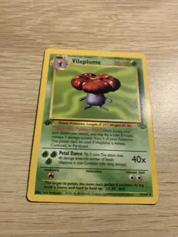 Vileplume Regular Rare 31/64 Jungle First Edition - Vintage English Pokemon-MP - Image 2