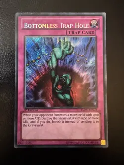 Bottomless Trap Hole LCJW-EN078 Secret Rare 1st Edition Near Mint Yugioh - Image 1