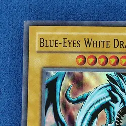 Yu-Gi-Oh! Blue-Eyes White Dragon SKE-001 - Lightly Played 1996 - Image 2