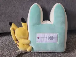 Pokemon x Natural History Museum Pikachu Jumbo Promo Card and Plush, Brand New - Image 4