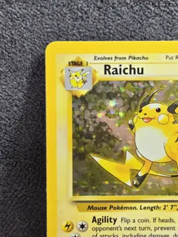 Pokemon Raichu 14/102 Base Set Holo Rare English 80HP WOTC 1999-2000 - Image 2