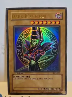 YUGIOH DARK MAGICIAN LOB-005 1ST EDITION ULTRA LIGHT PLAYED - Image 2