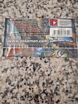 Pokemon TCG: Sun & Moon-Burning Shadows Booster Pack (10 Cards) - Image 2