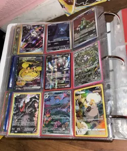 12+ lb Vintage and modern Pokemon collection - Image 5