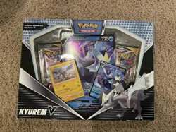 Pokemon Kyurem V Box - 4x Booster with 2 x Evolving Skies 2x Lost Origin - Image 1