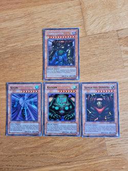 Yu-Gi-Oh! Set Torwachter MRD-G000 Secret Rare Deutsch Metal Raiders Old Print - Image 1