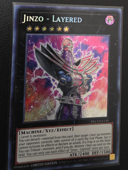 Yugioh - Jinzo - Layered DLCS-EN149 Limited Edition Secret Rare MINT!!! - Image 3
