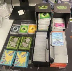 *2500+* POKEMON TCG LOT ENERGY,TRAINER,SLEEVES,CODE,BASE - Image 1