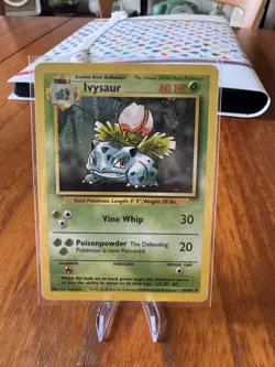 Ivysaur ~ Shadowless Base Set 30/102 ~ Pokemon Card - LP-MP - Image 1