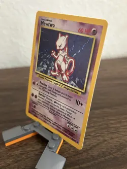 Wizards of the Coast Mewtwo 10/102 Base Set Holo English 60HP 1999 - Image 2