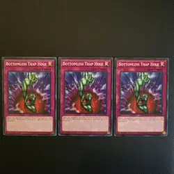 Yugioh Bottomless Trap Hole x3 (YS17-EN037) Common 1st Edition LP - Image 1