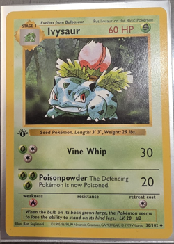 Pokemon Ivysaur 1st Edition Base Set Shadowless 30/102 Uncommon 1999 Card - Image 1