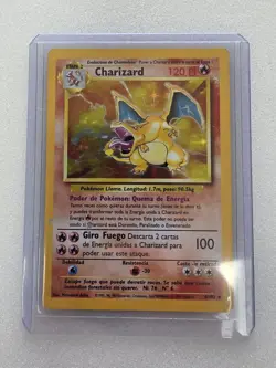 Pokemon TCG Charizard 4/102 Base Set Holo Spanish Vintage Rare - Image 1