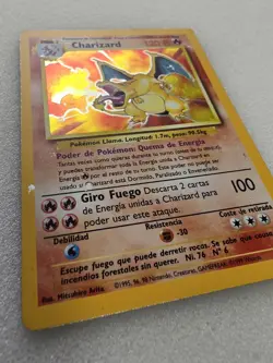 Pokemon TCG Charizard 4/102 Base Set Holo Spanish Vintage Rare - Image 5