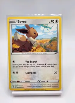 Eevee 125/203 Non Holo Evolving Skies Pokemon Card NM - Image 1