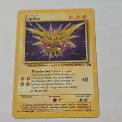 Pokemon Zapdos Fossil Rare The Pokemon Company 30/62 Unlimited English Regular - Image 1