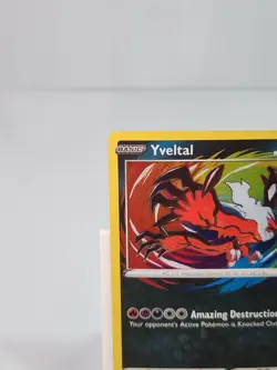 Yveltal 046/072 Amazing Rare Shining Fates Pokemon - Image 2