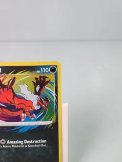 Yveltal 046/072 Amazing Rare Shining Fates Pokemon - Image 3