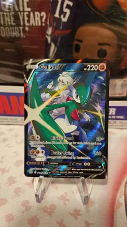 2022 Gallade V TG19/TG30 Trainer Gallery Lost Origin Full Art Pokemon Card - Image 1