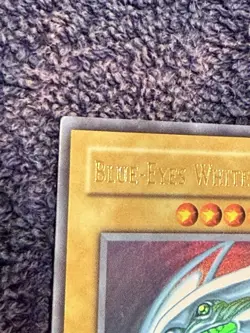 Blue Eyes White Dragon SDK-001 1st Edition Asian English Edition Mint Yu-Gi-Oh! - Image 2