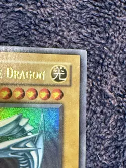 Blue Eyes White Dragon SDK-001 1st Edition Asian English Edition Mint Yu-Gi-Oh! - Image 3