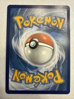 Reshiram 017/072 Amazing Rare Shining Fates Pokemon NM/M - Image 2