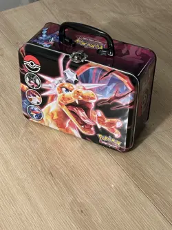 POKEMON S&V CHARIZARD COLLECTORS TIN LUNCH BOX, (EMPTY) 2023 Excellent condition - Image 1