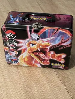 POKEMON S&V CHARIZARD COLLECTORS TIN LUNCH BOX, (EMPTY) 2023 Excellent condition - Image 3