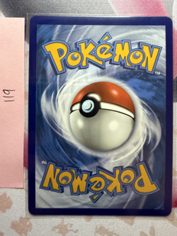 Pokemon TCG Flareon VMAX 28/203 Ultra Rare Holo NM - Image 2
