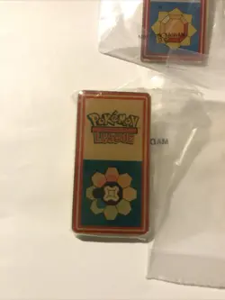 Pokemon SET OF 5 BADGES League Still Sealed Vintage Rare Wizards 1999/2000 - Image 2