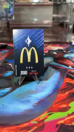 *RARE* Rumi McDonald’s KPOP DEMON HUNTERS Huntrix Meal Card Holo Triple Star. - Image 3