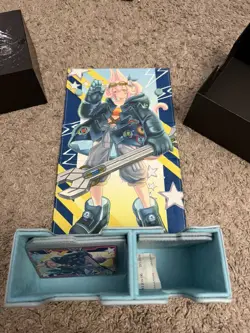 Tapiocards Kitt, Inventor Extraordinaire Deck Box + Field Center - Yu-Gi-Oh - Image 3